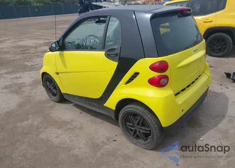 2013 Smart Fortwo Passion/Pure z USA, uszkodzony, nr VIN WMEEJ3BA5DK663165